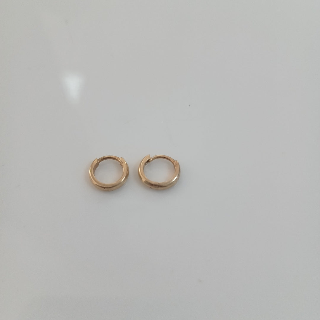 ARRACADAS PAR ORO 10 K 1.2 GRMS (SEMINUEVO)