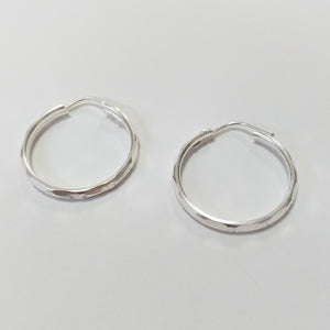 PAR ARRACADAS FACETADA PLATA .925 2.1 GR (NUEVO)