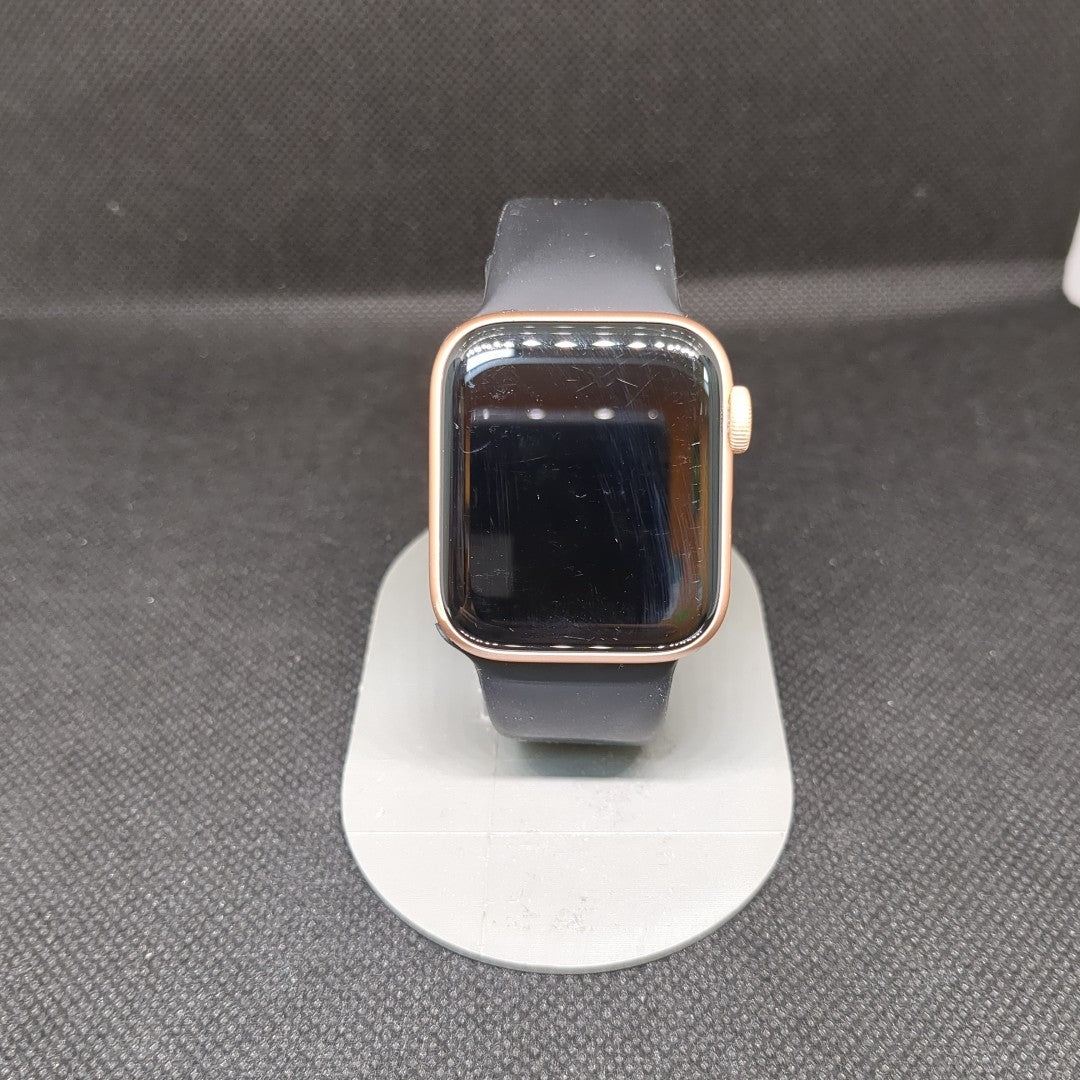 SMARTWATCH APPLE SE ALUMINIO A2351 40 MM GPS (SEMINUEVO)