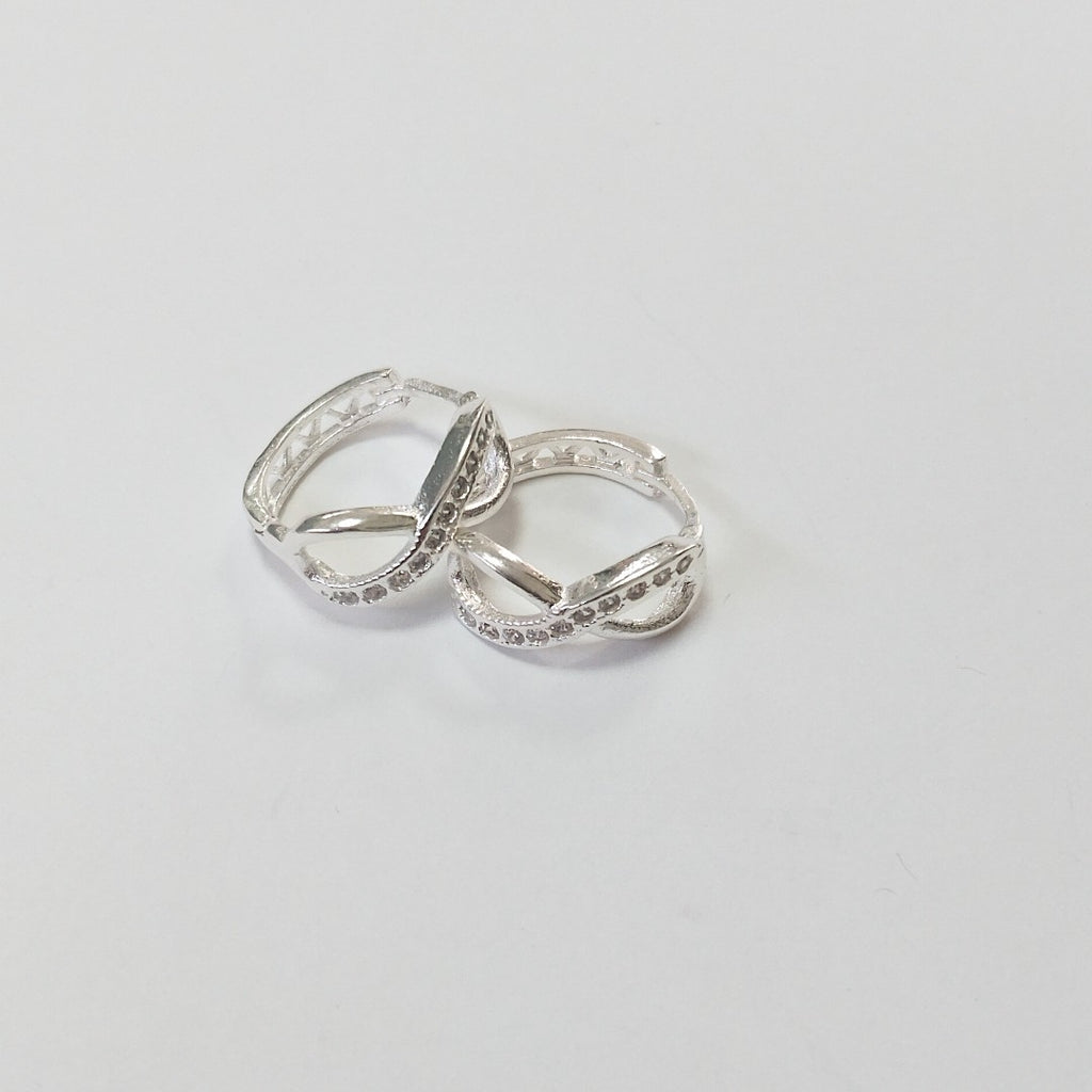 HUGGIES INFINITO CIRCONIAS PLATA .925 2.4 GR (NUEVO)