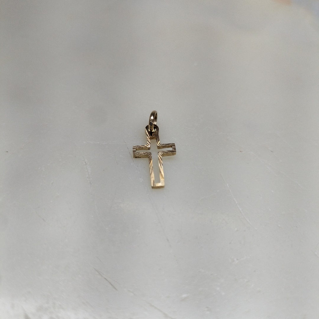 DIJE ORO 14 K 0.6 GRMS (SEMINUEVO)