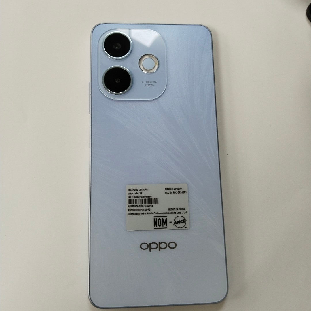 CELULAR OPPO  A5 PRO CPH2711 (2025) 256 GB 8 GB RAM (SEMINUEVO)