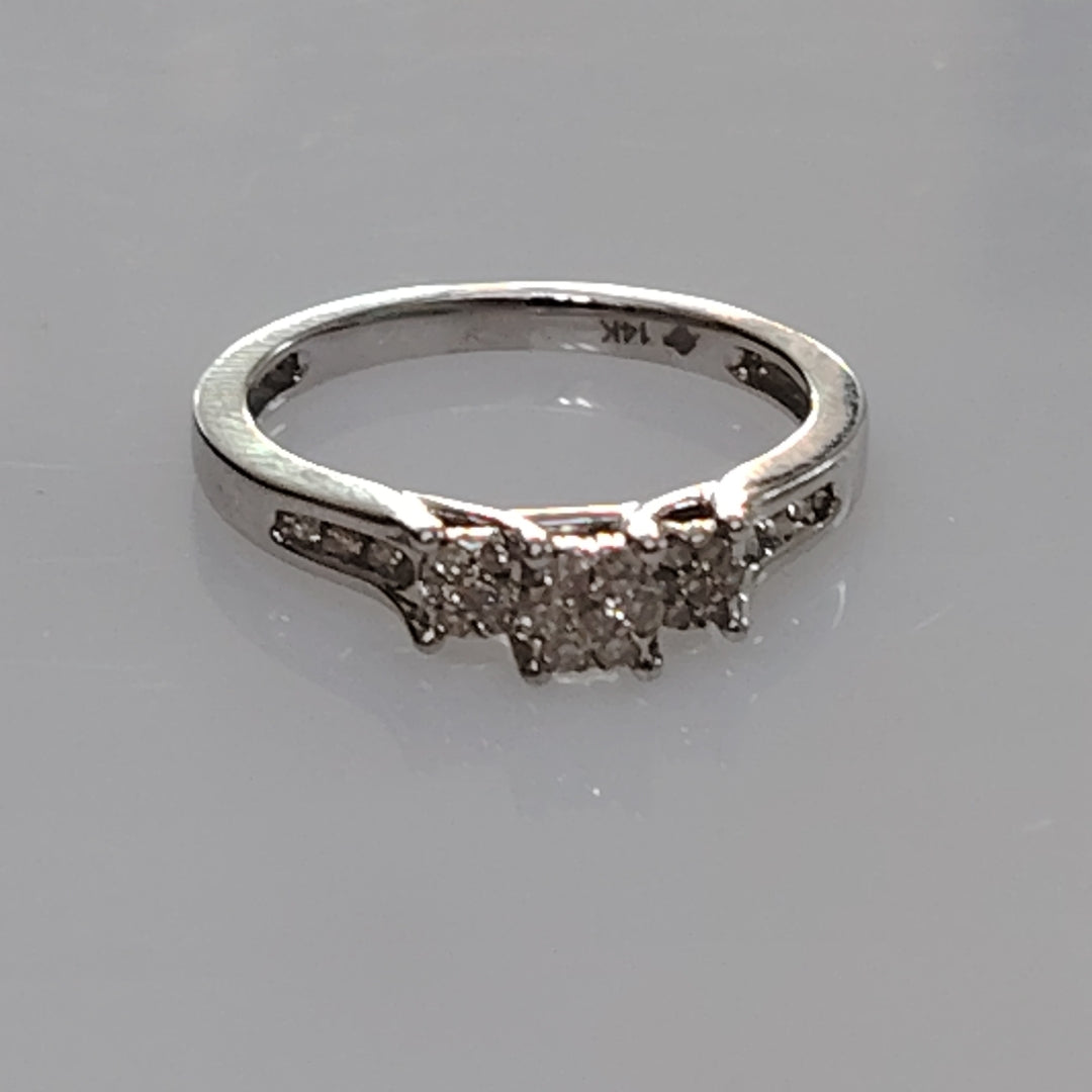 ANILLITO ORO BLANCO 14 K 2,90 GRMS (SEMINUEVO)