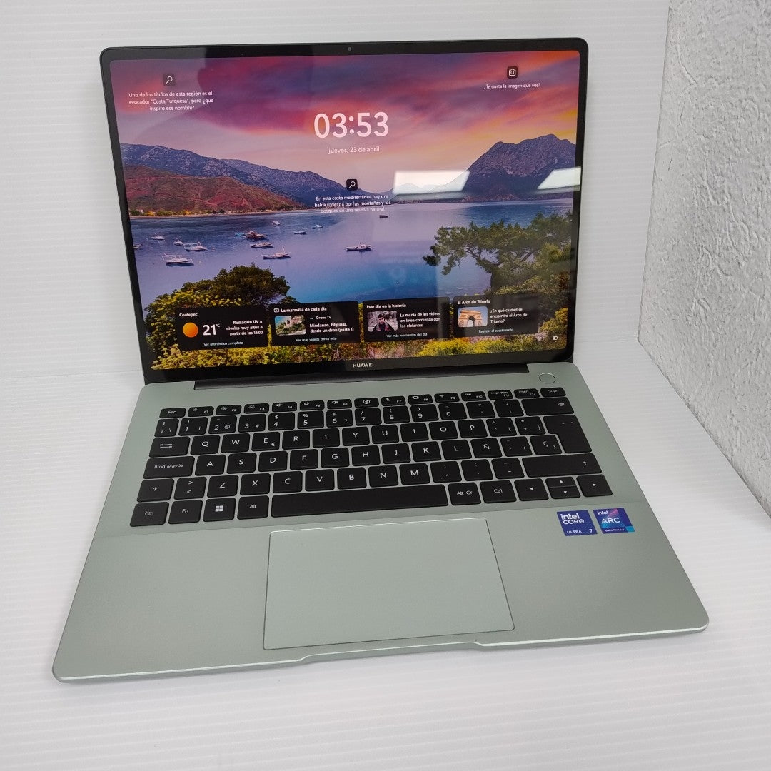 LAPTOP HUAWEI MATEBOOK 14 FLMH-X (2024) 1 TB SSD 16 GB RAM (SEMINUEVO)