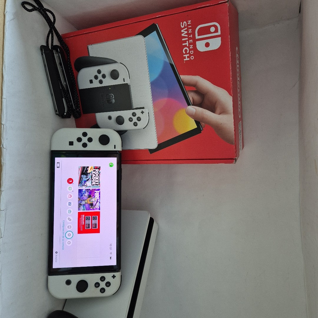CONSOLA DE VIDEOJUEGO NINTENDO SWITCH OLED 64 GB (SEMINUEVO)