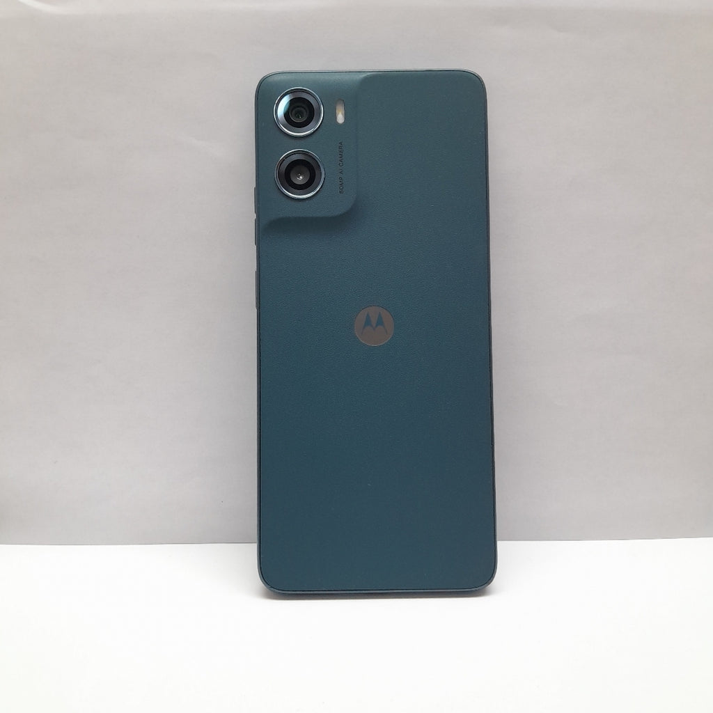 CELULAR MOTOROLA MOTO G06 XT2535-2 (2025) 64 GB 4 GB RAM (SEMINUEVO)