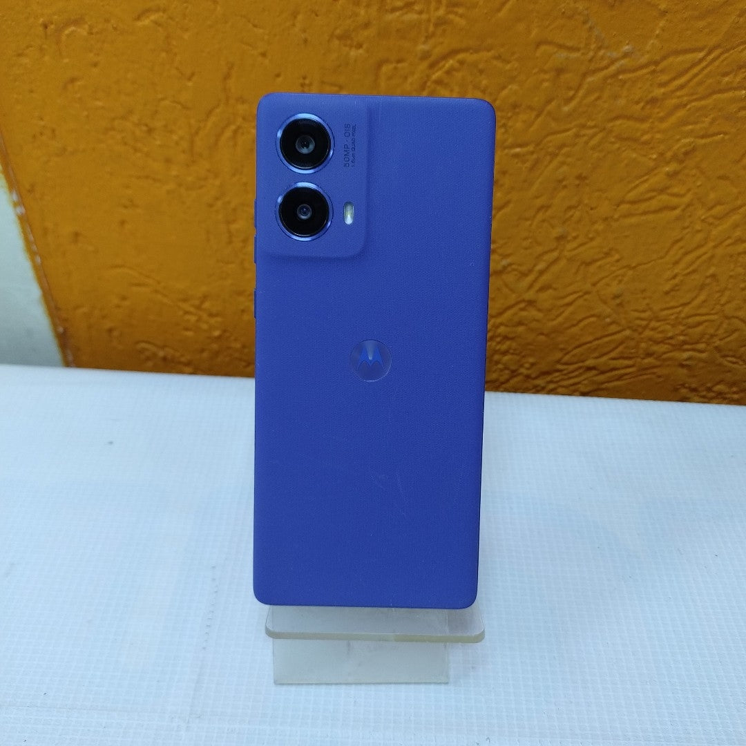 CELULAR MOTOROLA MOTO G85 5G XT2427-1 256 GB 8 GB RAM (SEMINUEVO)