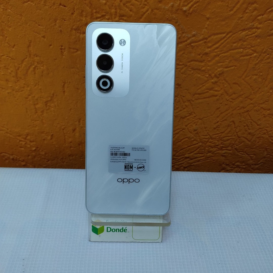 CELULAR OPPO  A5 CPH2727 (2025) 256 GB 4 GB RAM (SEMINUEVO)
