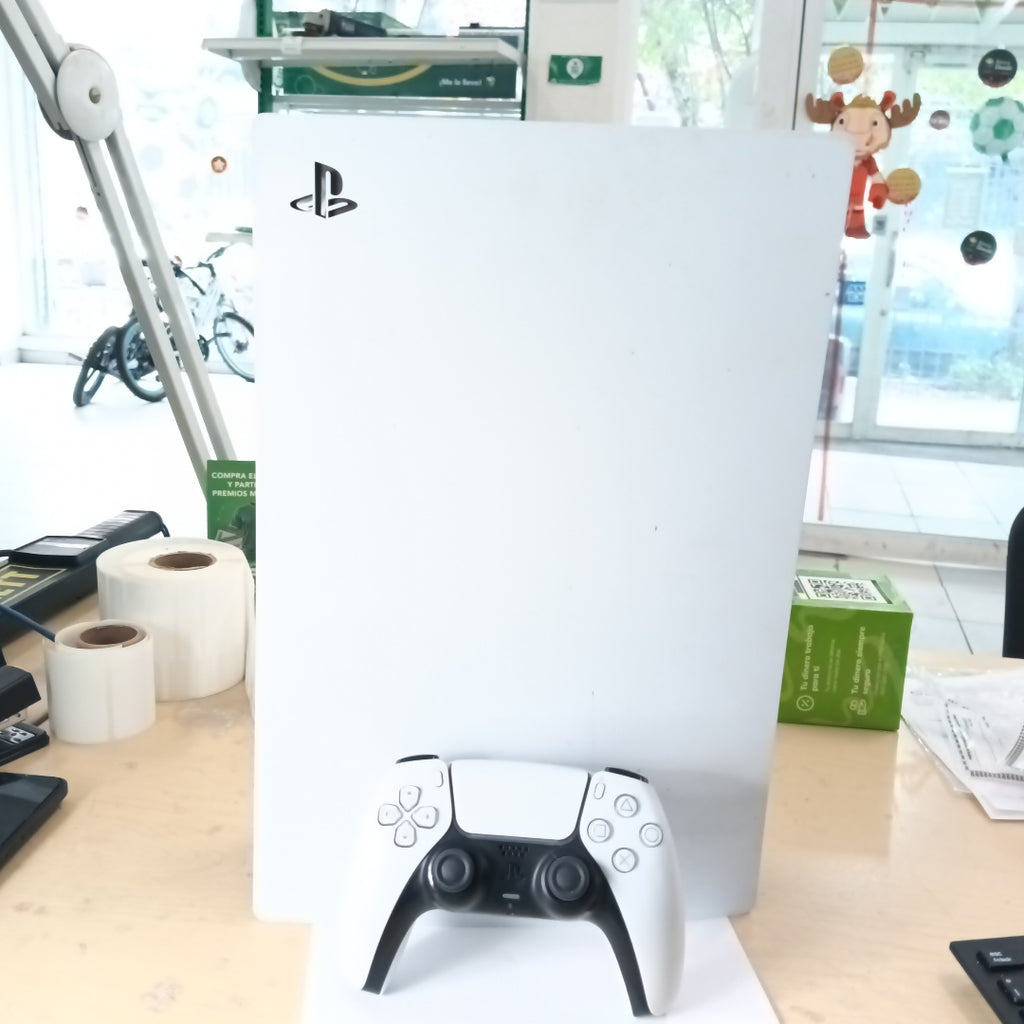 CONSOLA DE VIDEOJUEGO SONY PS5 825 SSD (SEMINUEVO)