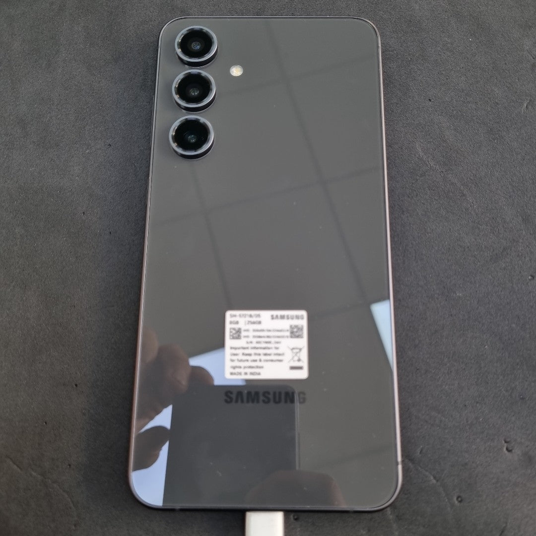 CELULAR SAMSUNG GALAXY S24 FE SM-S721B 256 GB 8 GB RAM (SEMINUEVO)