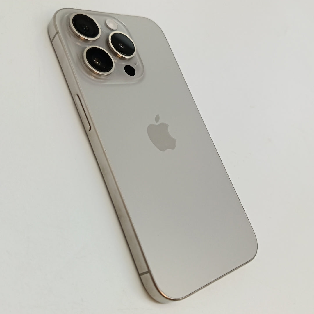 CELULAR APPLE IPHONE 15 PRO A3101 256 GB 8 GB RAM (SEMINUEVO)