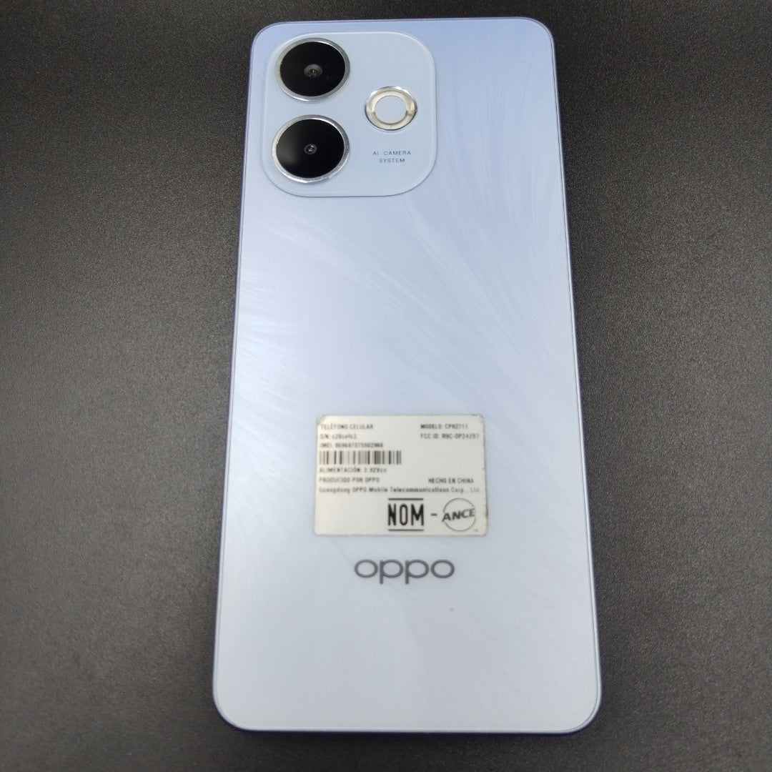 CELULAR OPPO  A5 PRO CPH2711 (2025) 256 GB 8 GB RAM (SEMINUEVO)