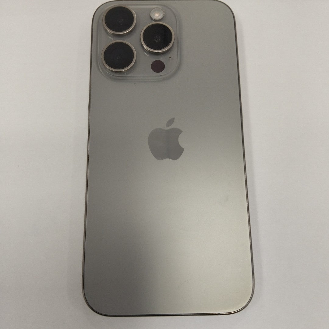 CELULAR APPLE IPHONE 15 PRO A3101 256 GB 8 GB RAM (SEMINUEVO)