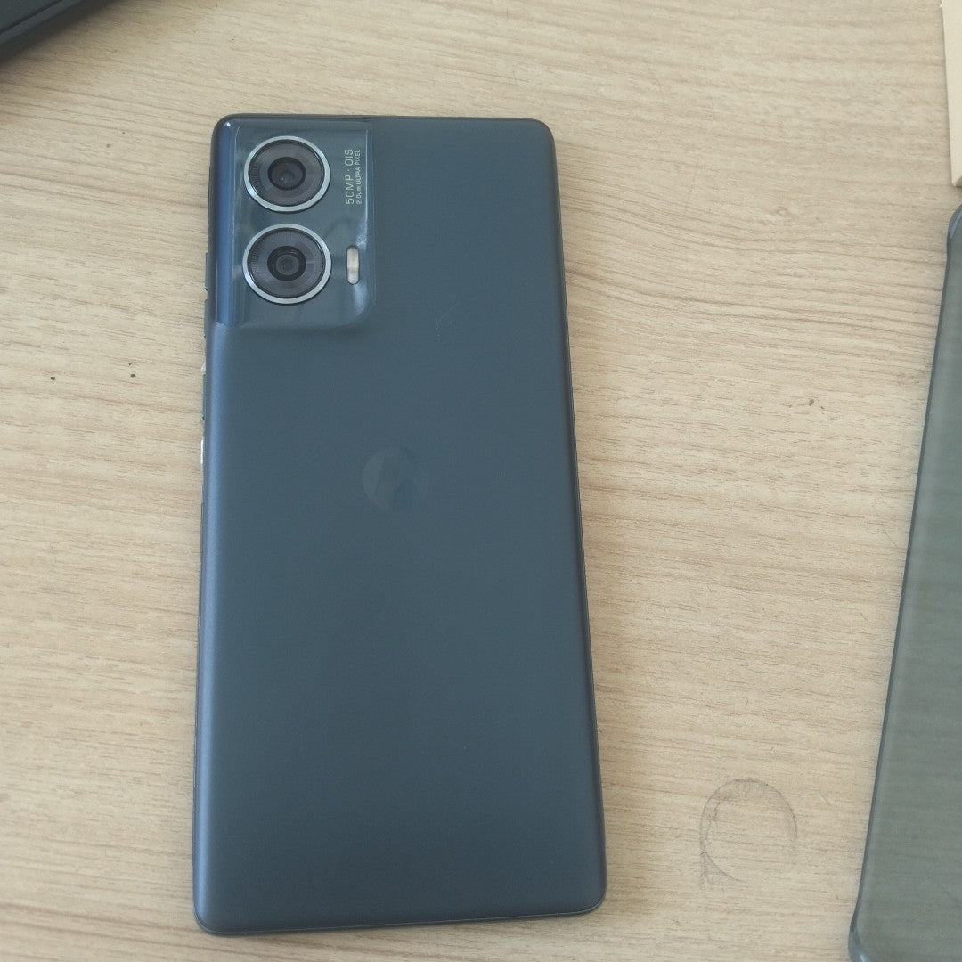 CELULAR MOTOROLA MOTO EDGE 50 FUSION XT2429-2 (2024) 512 GB 12 GB RAM (SEMINUEVO)