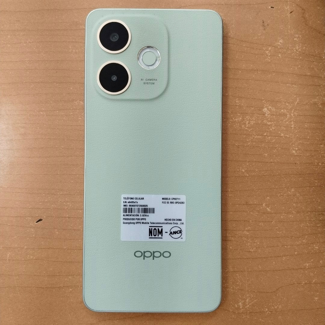 CELULAR OPPO  A5 PRO CPH2711 (2025) 256 GB 8 GB RAM (SEMINUEVO)