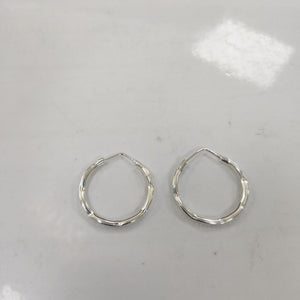 PAR ARRACADAS LABRADAS PLATA .925 2.6 GR (NUEVO)