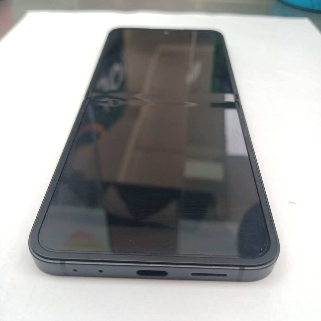 CELULAR SAMSUNG GALAXY Z FLIP6 SM-F741B (2024) 512 GB 12 GB RAM (SEMINUEVO)