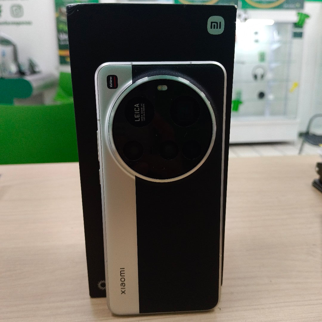 CELULAR XIAOMI 15 ULTRA 25019PNF3C (2025) 1 TB 16 GB RAM (SEMINUEVO)
