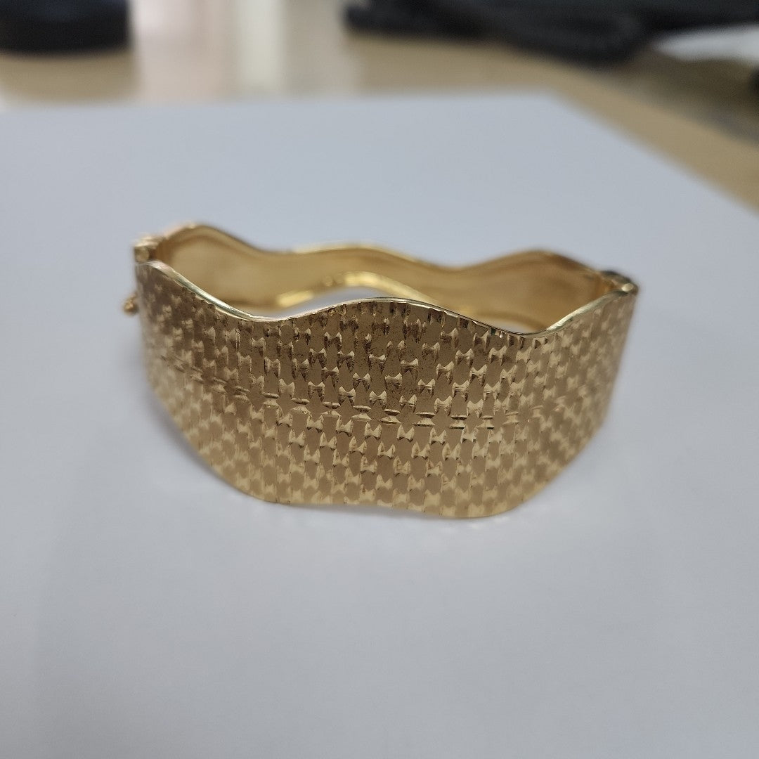 PULSERA RIGIDA ORO 14 K 20.3 GRMS (SEMINUEVO)