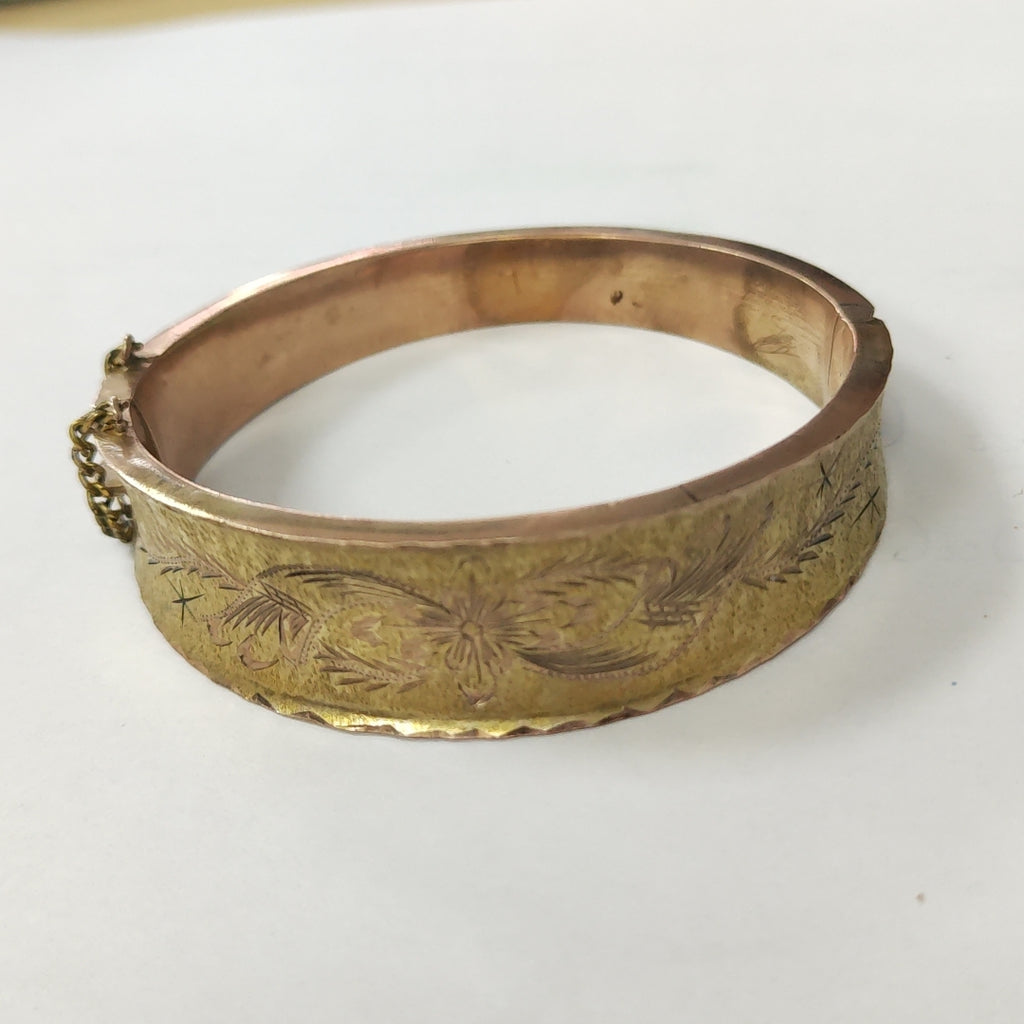 PULSERA RIGIDA ORO 10 K 29.8 GRMS (SEMINUEVO)