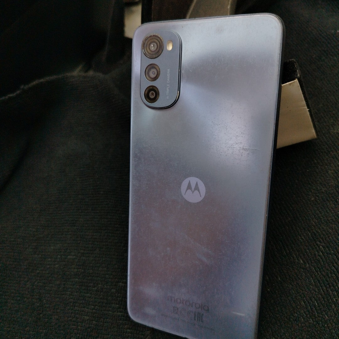 CELULAR MOTOROLA MOTO E32S XT2229-2 64 GB 4 GB RAM (SEMINUEVO)