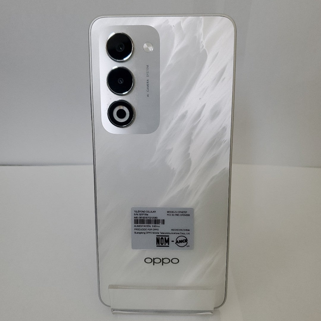 CELULAR OPPO  A5 CPH2727 (2025) 256 GB 4 GB RAM (SEMINUEVO)