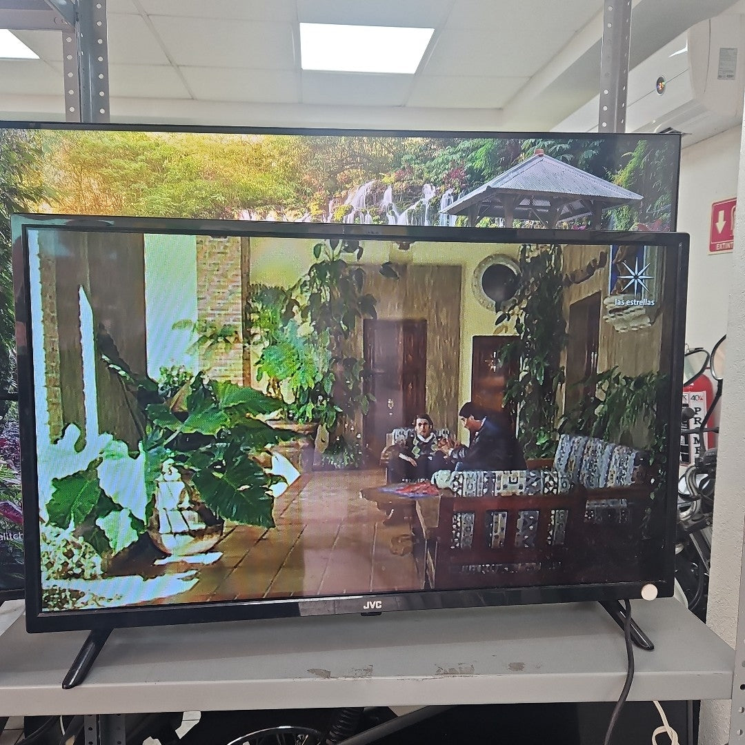 PANTALLA JVC SI32H (2020) 32" LED HD (SEMINUEVO)