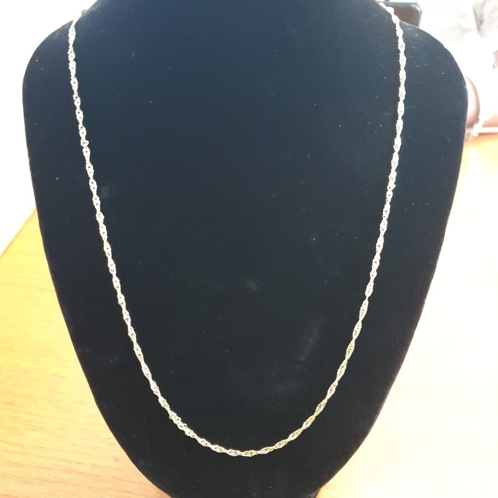 CADENAS TEJIDO MEDIO TORZAL ORO 10K 55 CM 2.5 GR (NUEVO)