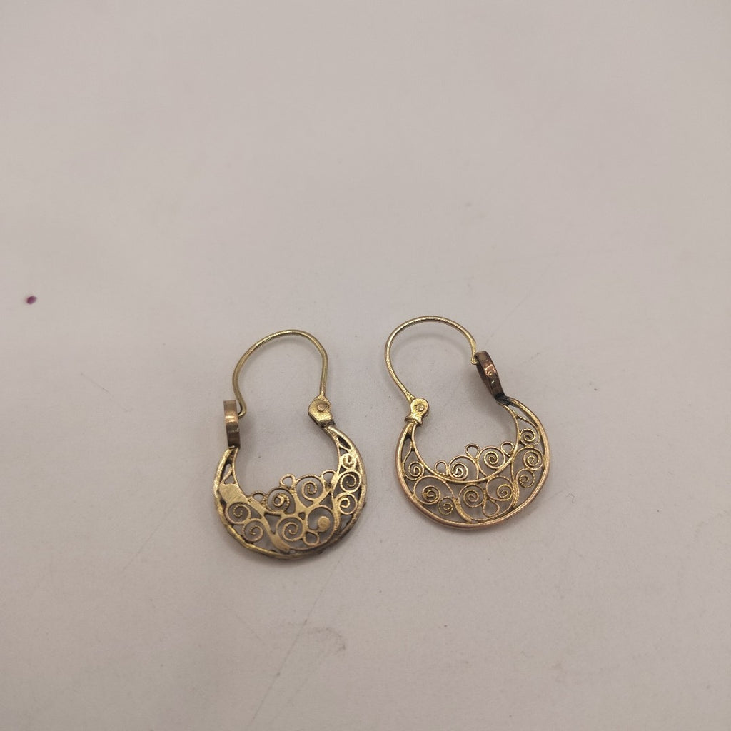 ARRACADAS PAR ORO 10 K 1.9 GRMS (SEMINUEVO)