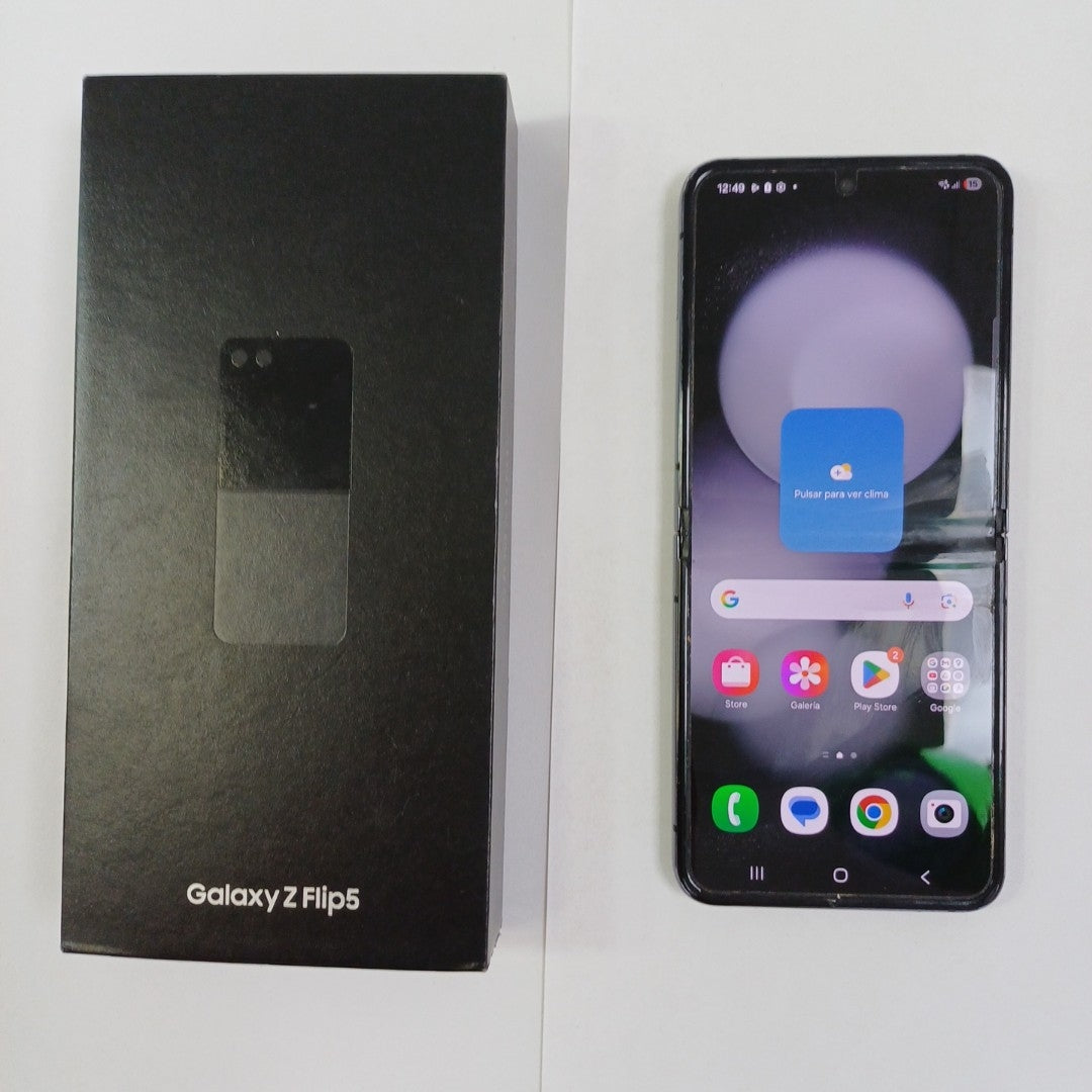 CELULAR SAMSUNG GALAXY Z FLIP 5 SM-F731B (2023) 512 GB 8 GB RAM (SEMINUEVO)