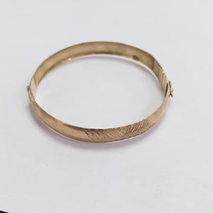 PULSERA RIGIDA ORO 8 K 9.4 GRMS (SEMINUEVO)