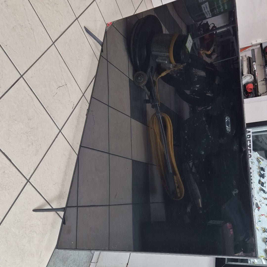 PANTALLA SAMSUNG UN65AU7000F (2023) 65" LED 4K (SEMINUEVO)