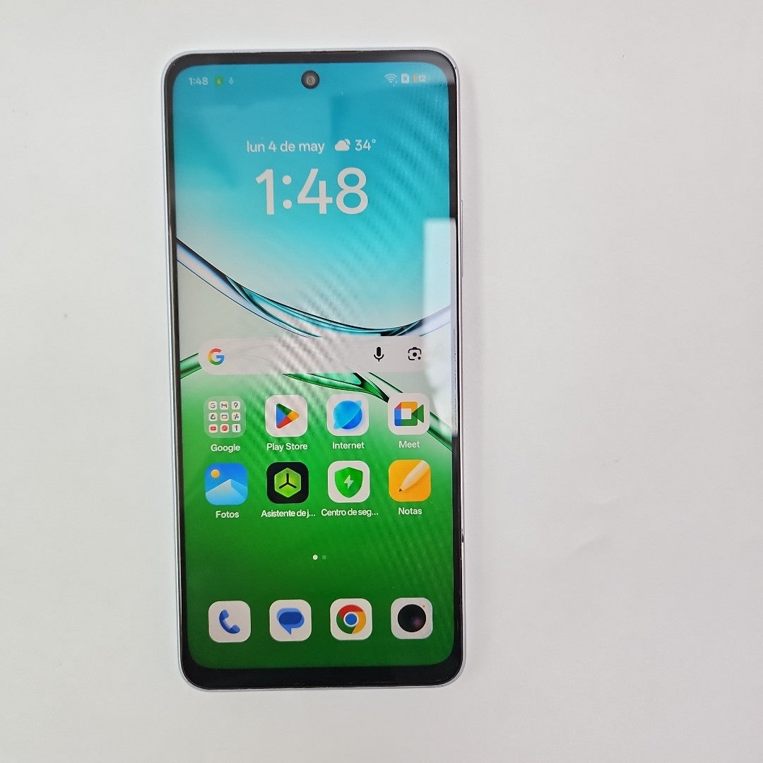 CELULAR OPPO  A5 PRO CPH2711 (2025) 256 GB 8 GB RAM (SEMINUEVO)