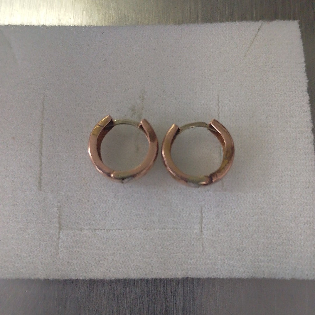 ARRACADAS PAR ORO, RODIADO 8 K 1.9 GRMS (SEMINUEVO)