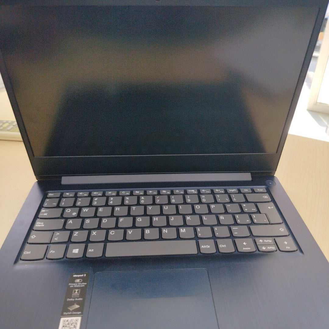 LAPTOP LENOVO IDEAPAD 3 14ADA05 (2022) 1 TB 8 GB RAM (SEMINUEVO)