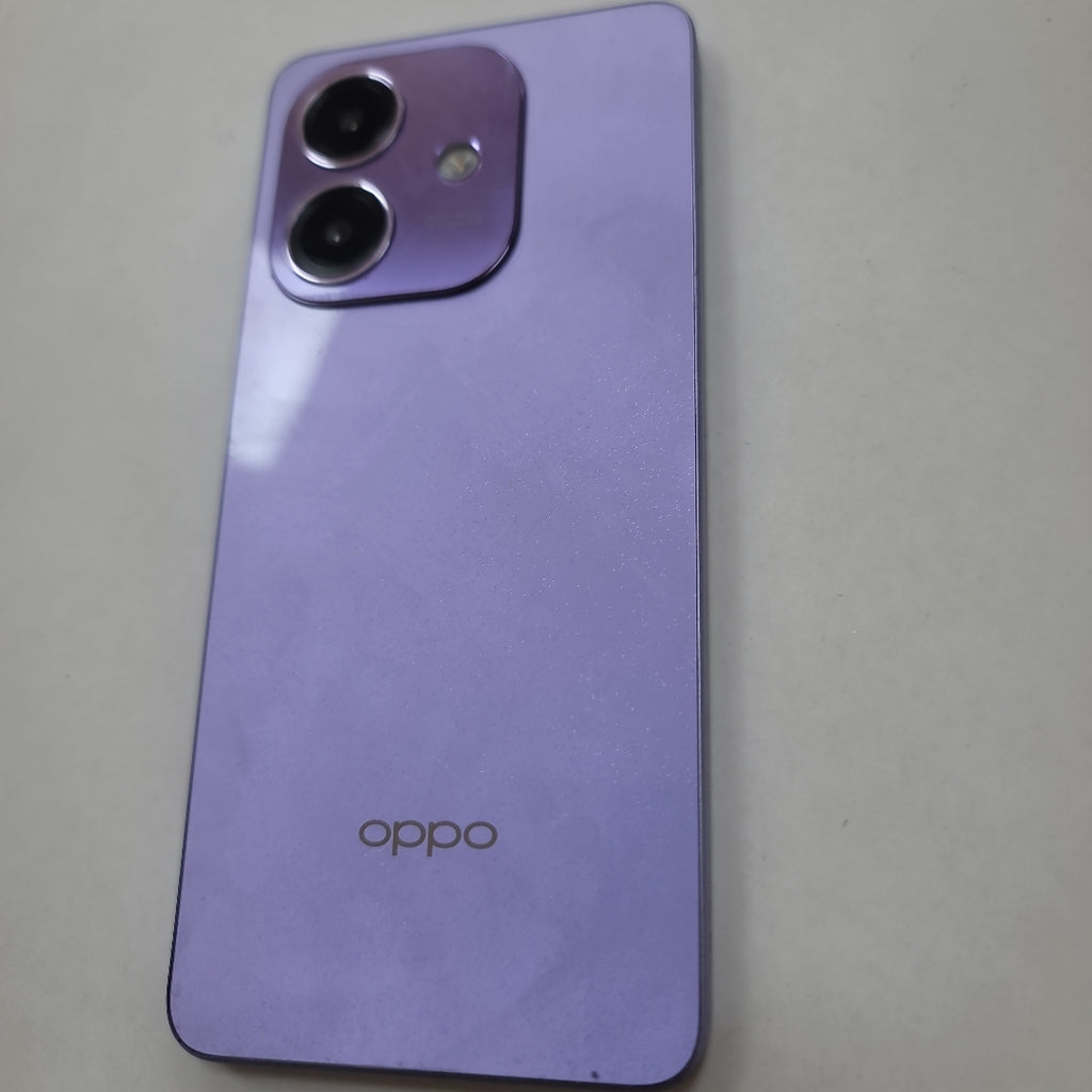 CELULAR OPPO A40 CPH2669 (2024) 256 GB 4 GB RAM (SEMINUEVO)
