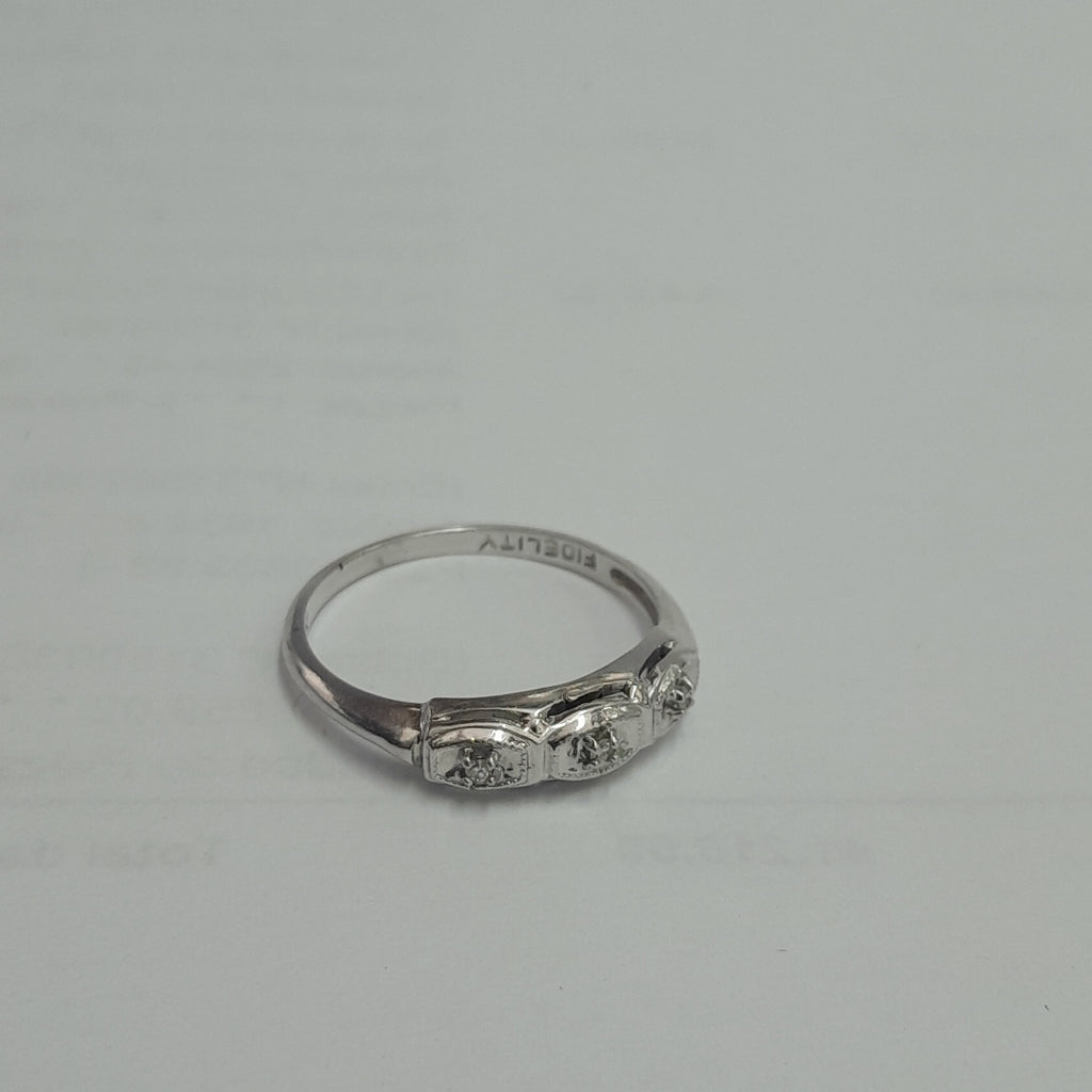 ANILLITO ORO, ORO BLANCO 14 K 1.7 GRMS (SEMINUEVO)