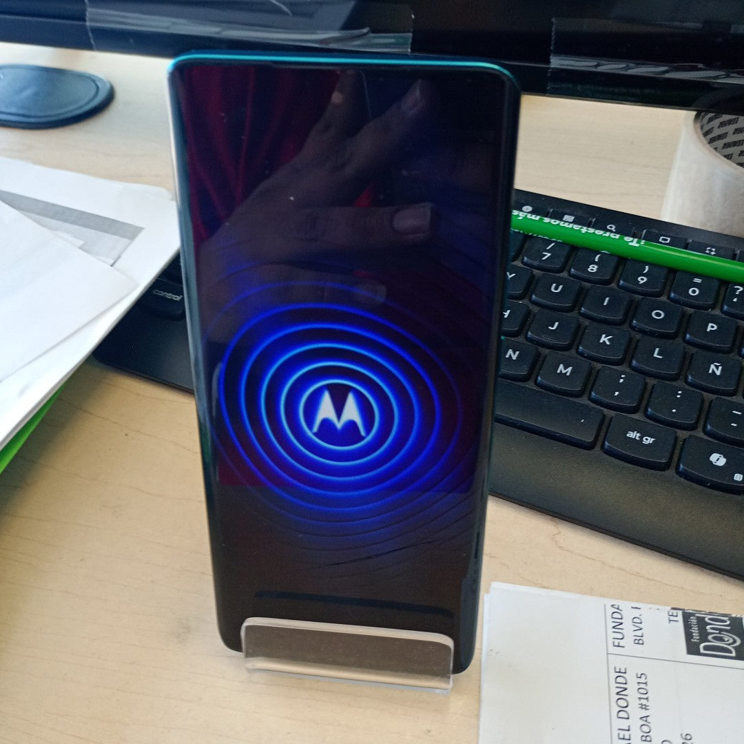 CELULAR MOTOROLA EDGE 40 NEO XT2307-1 (2023) 256 GB 8 GB RAM (SEMINUEVO)