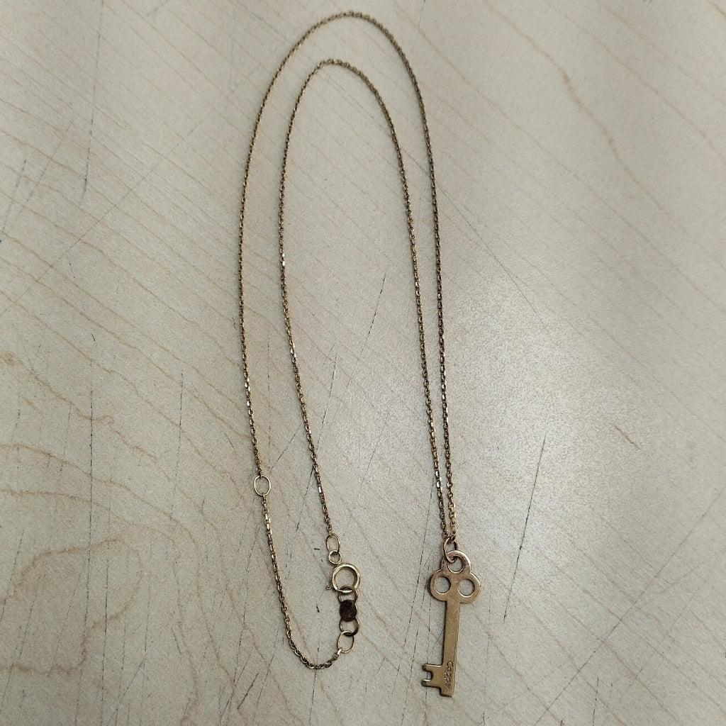 CADENA, DIJE ORO 10 K 2.3 GRMS (SEMINUEVO)