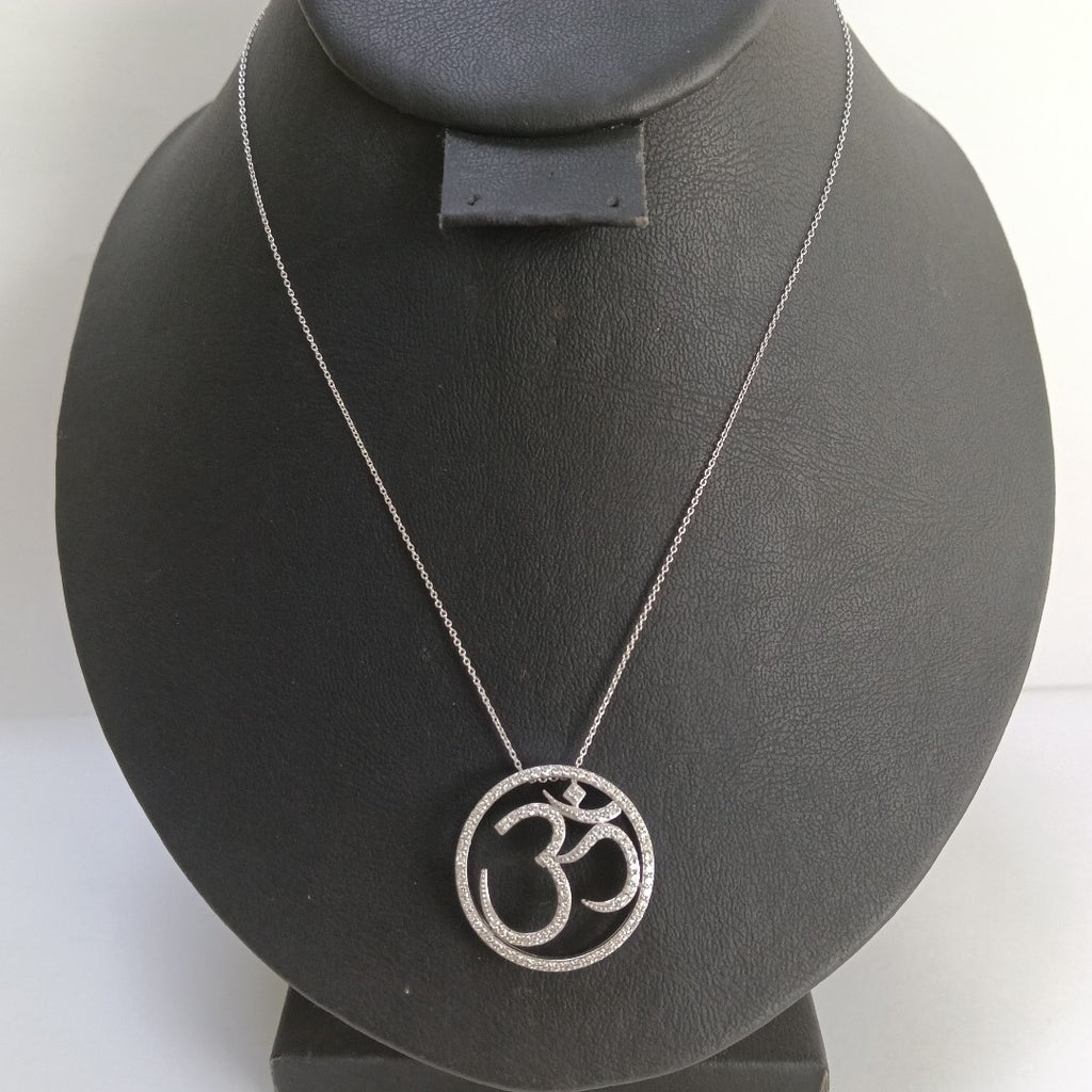 CADENA, DIJE ORO BLANCO 14 K 4.4 GRMS (SEMINUEVO)