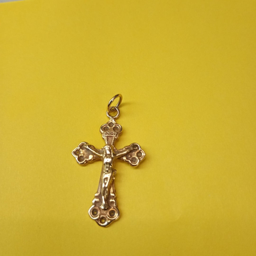 CRISTO, DIJE ORO 18 K 3.2 GRMS (SEMINUEVO)