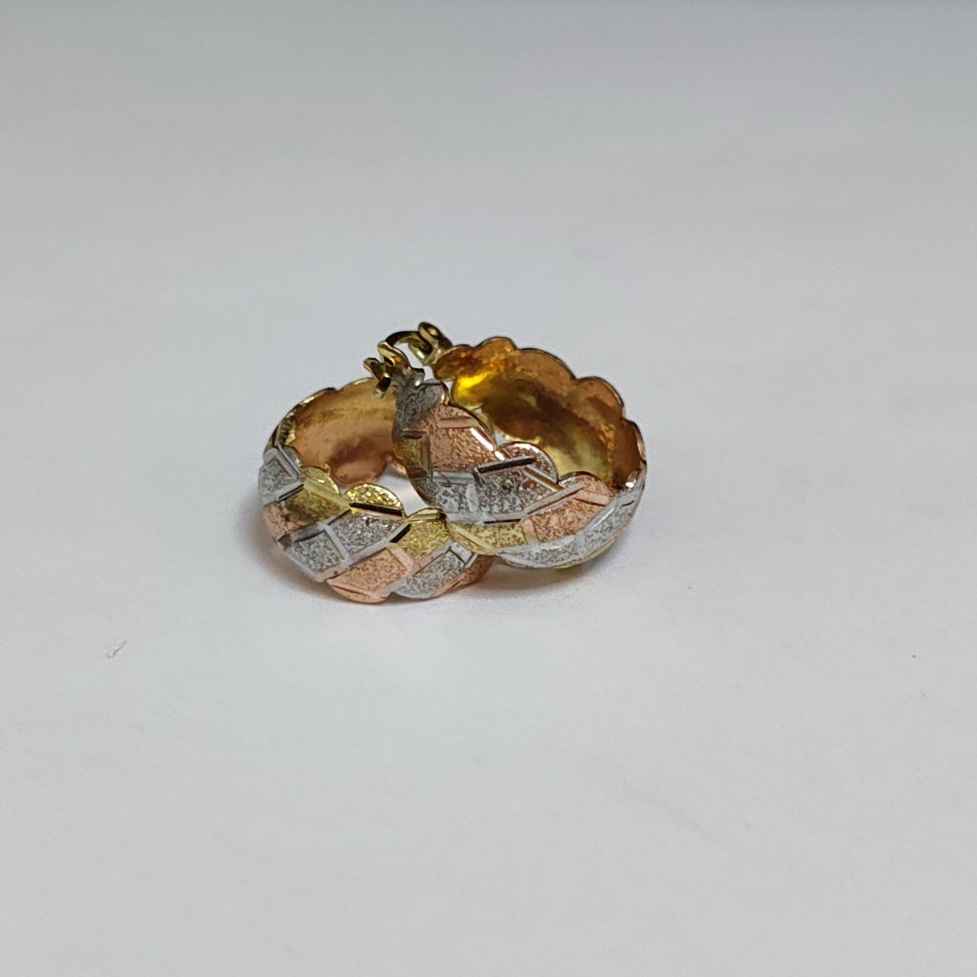 ARRACADAS PAR ORO COMBINADO 14 K 3 GRMS (SEMINUEVO)