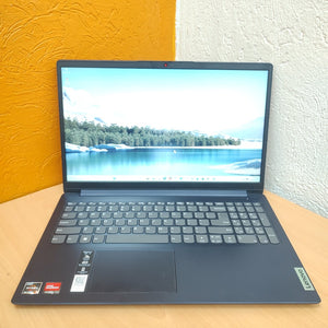 LAPTOP LENOVO IDEAPAD 1 15AMN7 (2024) 256 GB SSD 8 GB RAM (SEMINUEVO)