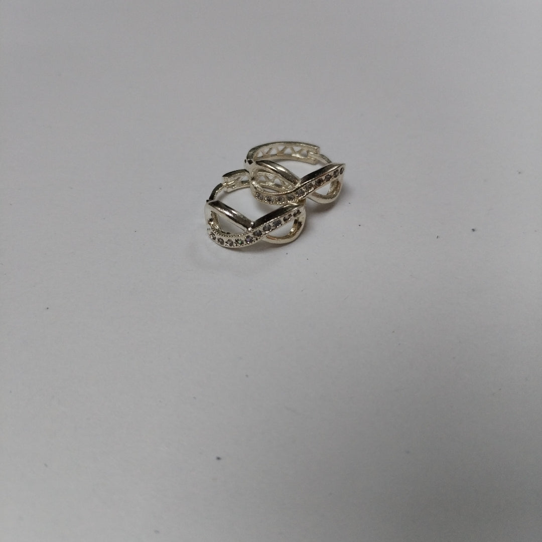 HUGGIES INFINITO CIRCONIAS PLATA .925 2.4 GR (NUEVO)