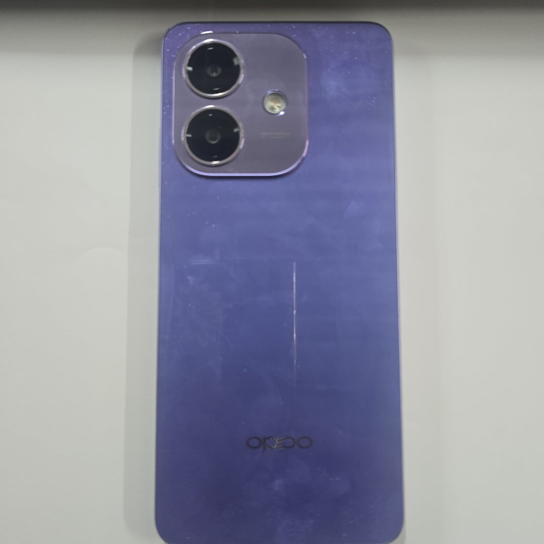 CELULAR OPPO A40 CPH2669 (2024) 256 GB 4 GB RAM (SEMINUEVO)