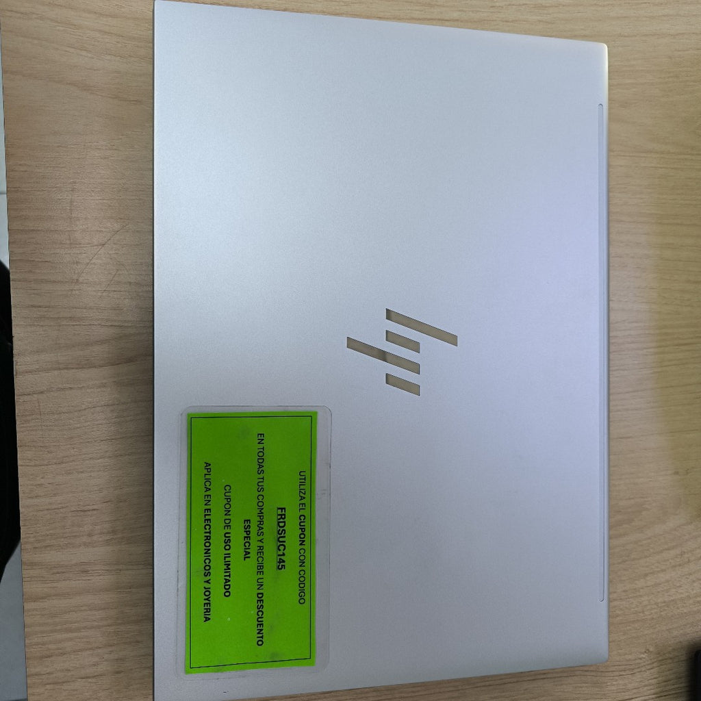 LAPTOP HP ELITEBOOK 840 G10 (2024) 256 GB SSD 16 GB RAM (SEMINUEVO)