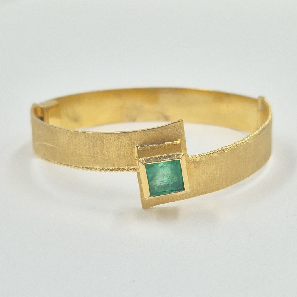 PULSERA RIGIDA ORO 18 K 28,80 GRMS (SEMINUEVO)