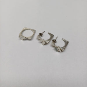 ANILLITO, ARETES PAR PLATA 8.2 GRMS (SEMINUEVO)