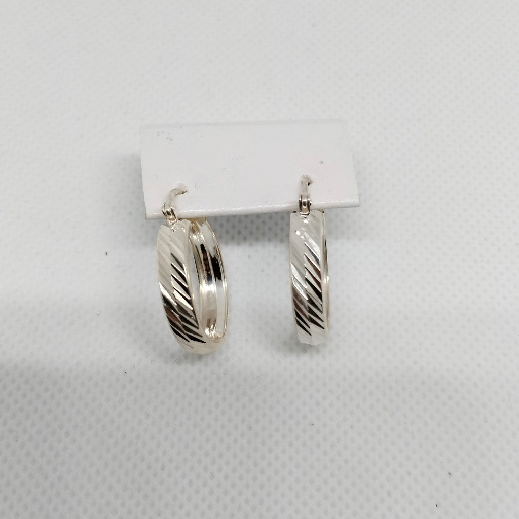 PAR ARRACADAS FACETADAS PLATA .925 2.3 GR (NUEVO)