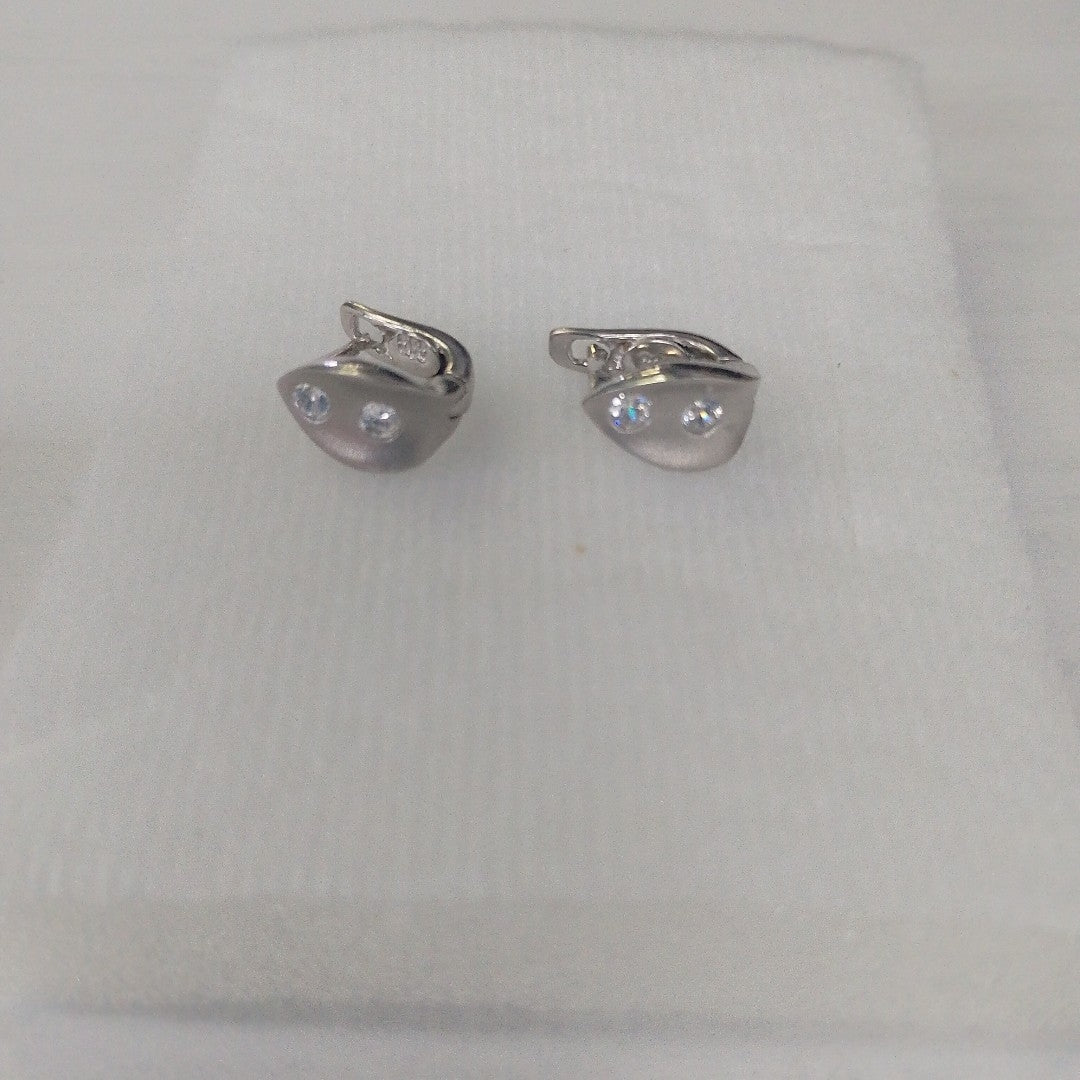 ARETES PAR ORO, ORO BLANCO 14 K 3.7 GRMS (SEMINUEVO)